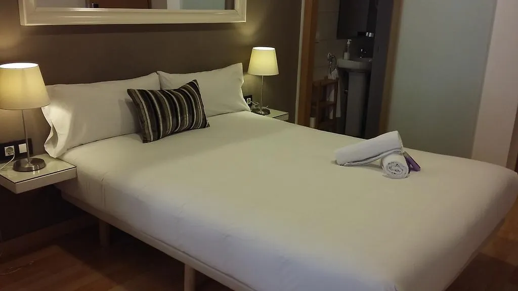 ** Guest house Hostal Bella Lola Barcelona Spain