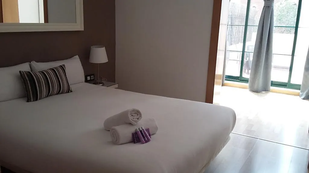 Guest house Hostal Bella Lola Barcelona