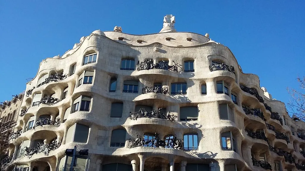 Hostal Bella Lola Barcelona Spain