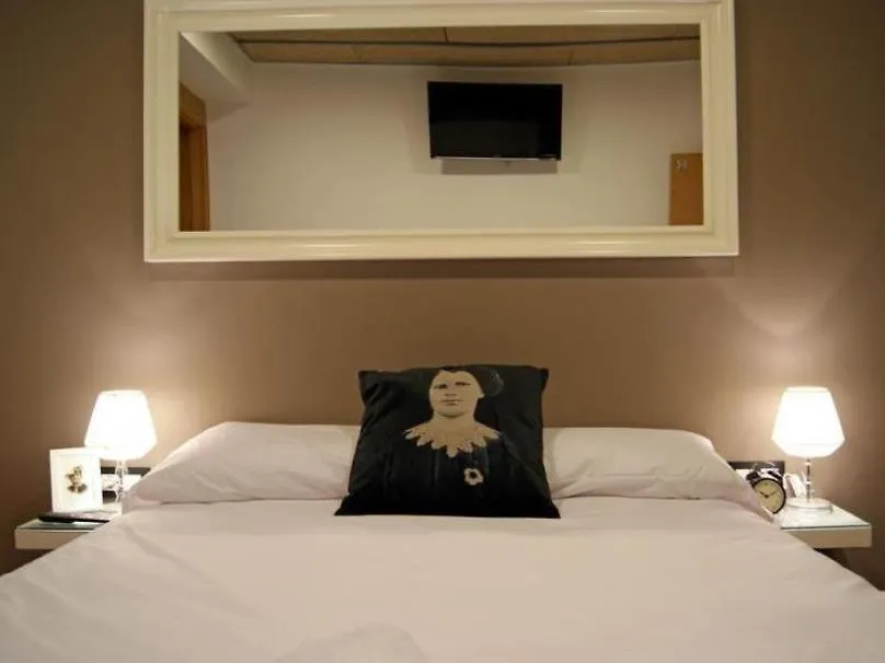 Guest house Hostal Bella Lola Barcelona