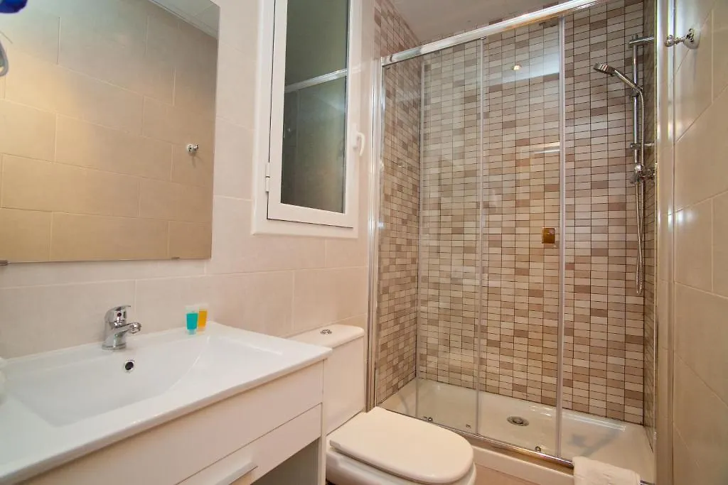 Guest house Hostal Bella Lola Barcelona