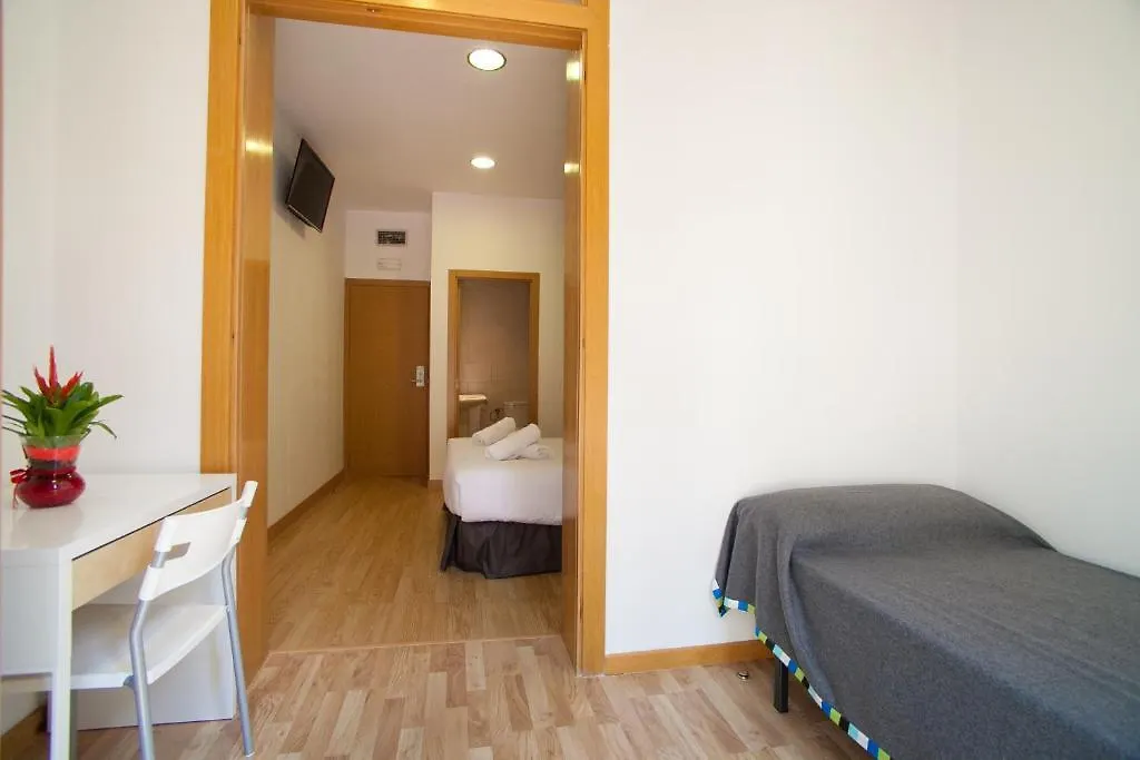 Guest house Hostal Bella Lola Barcelona
